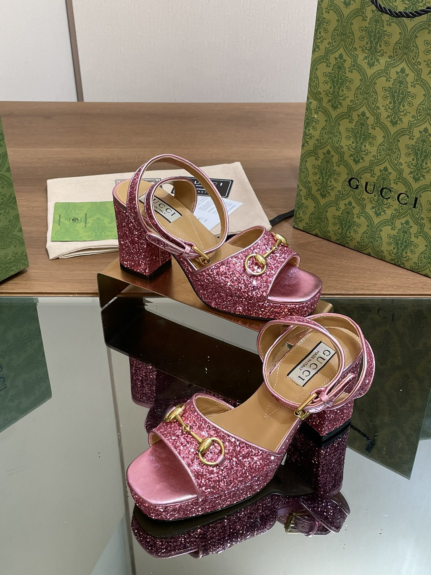 UA GUCCI HORSEBIT PLATFORM SANDAL