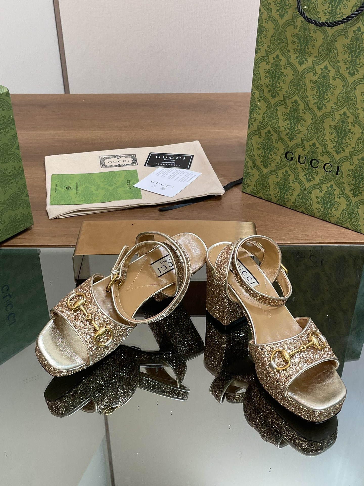 UA GUCCI HORSEBIT PLATFORM SANDAL