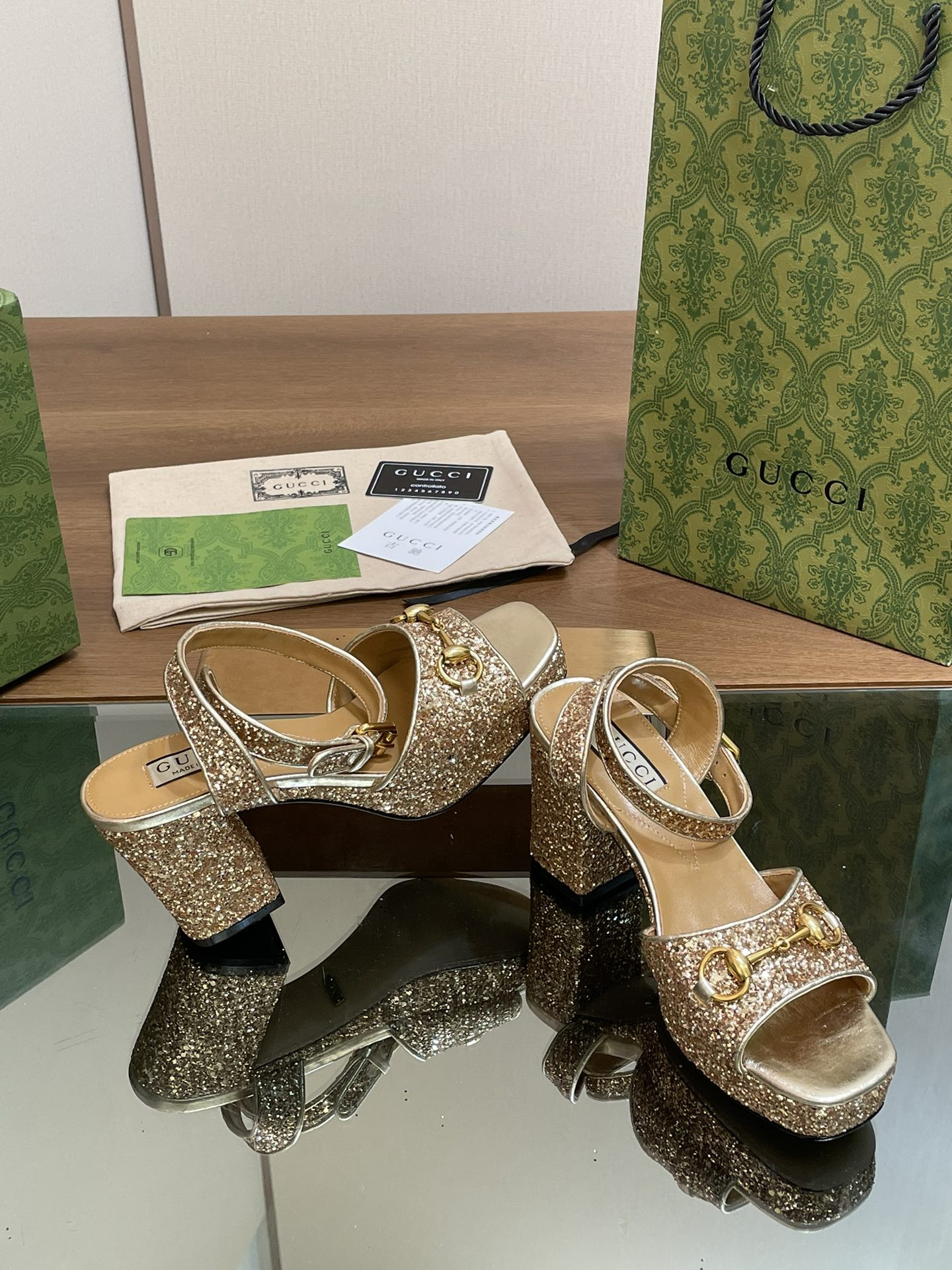 UA GUCCI HORSEBIT PLATFORM SANDAL