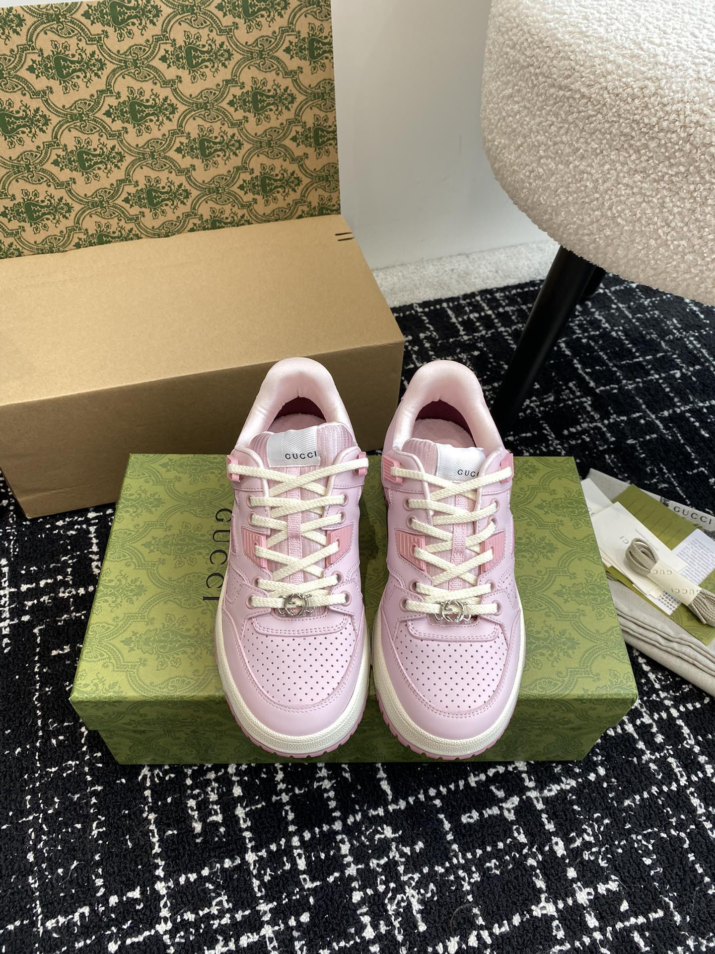 UA GUCCI Low-Top SNEAKER