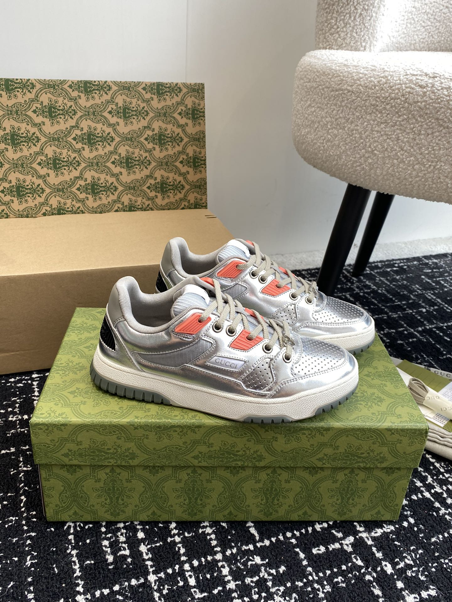 UA GUCCI Low-Top SNEAKER