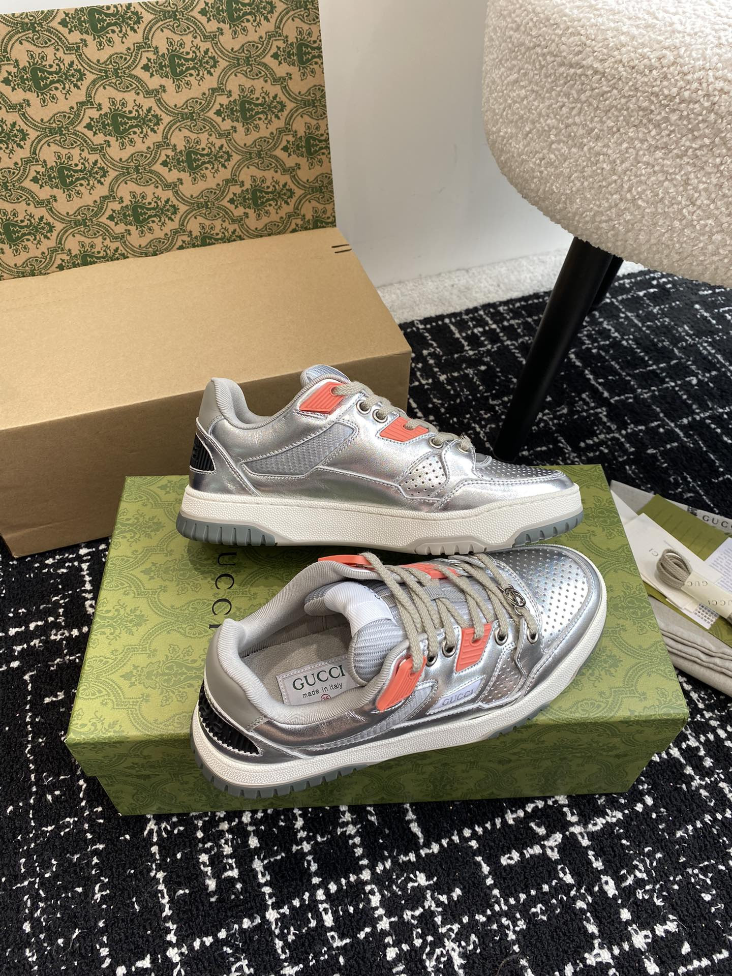 UA GUCCI Low-Top SNEAKER