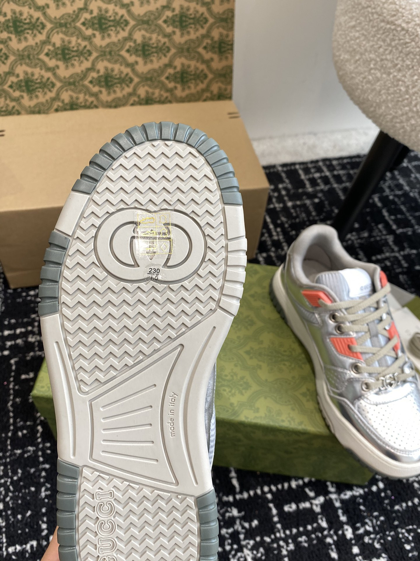 UA GUCCI Low-Top SNEAKER