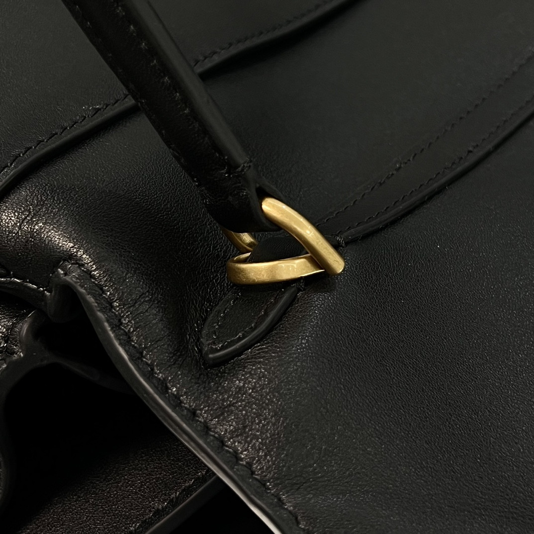 Balenciaga Rodeo Medium 35x23.3x10.9cm