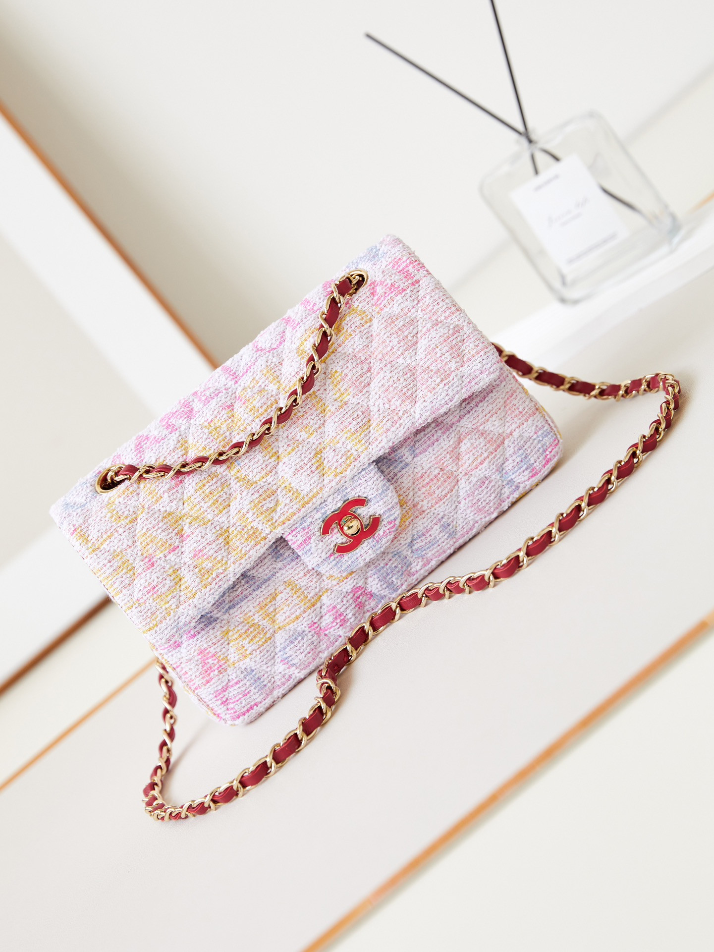 Chanel Quilted Pink Multicolor Tweed Rectangular Flap Bag 14.5 × 23 × 6 cm