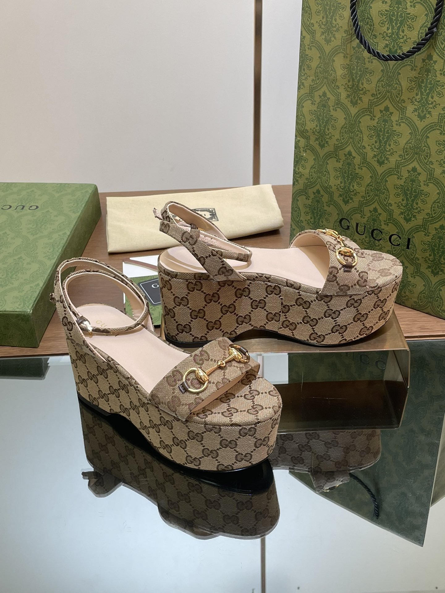 UA GUCCI WOMEN