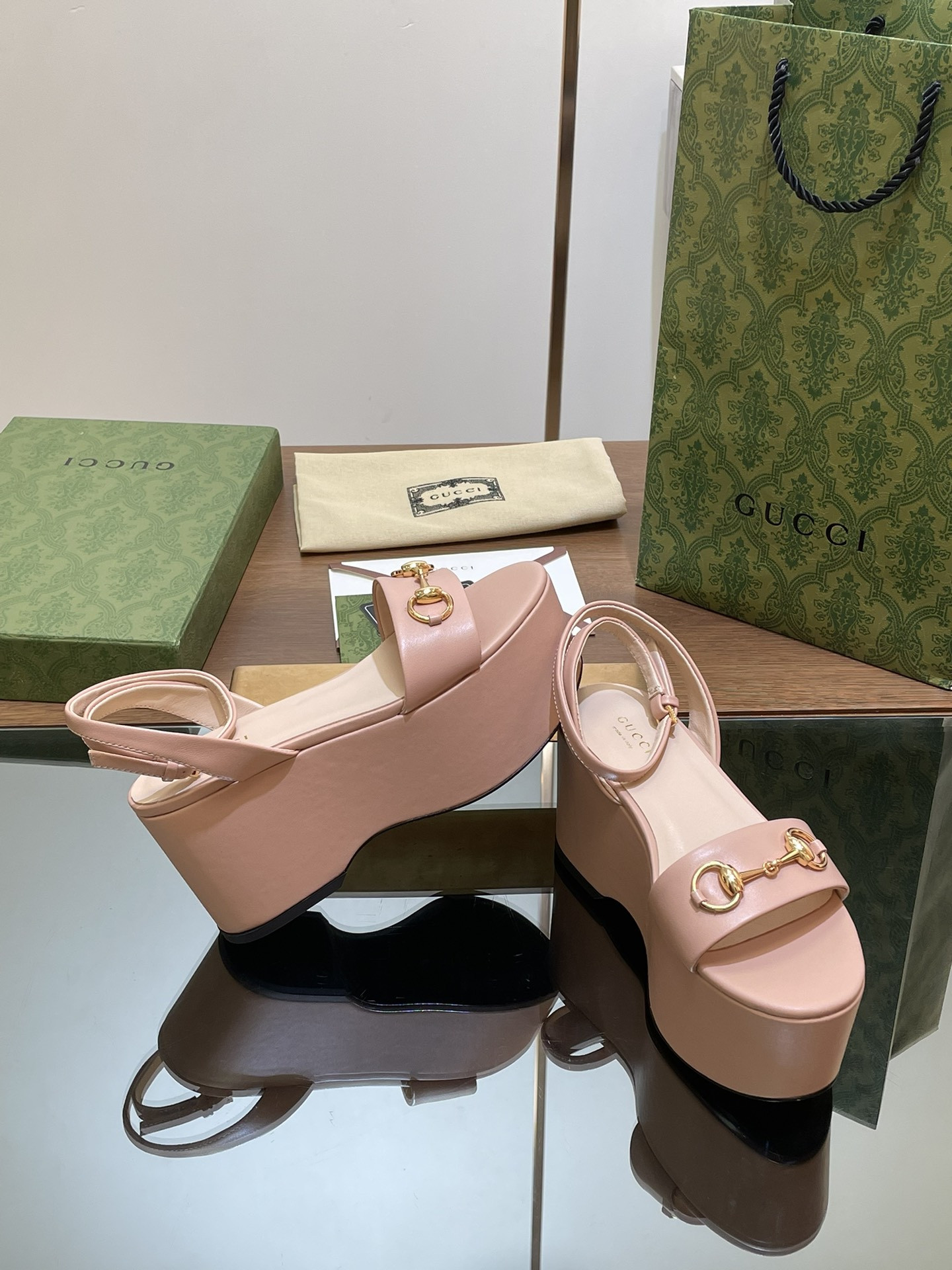 UA GUCCI WOMEN