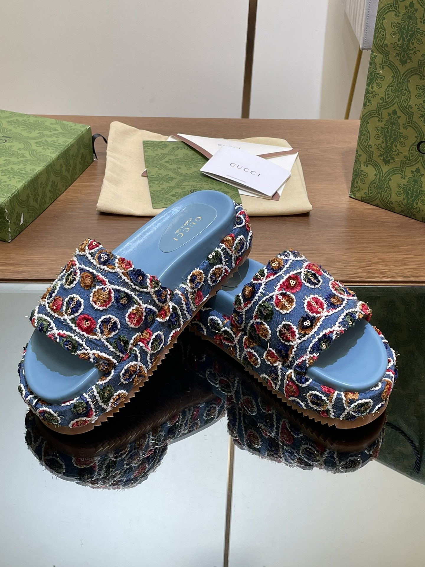 UA GUCCI PLATFORM SLIDE