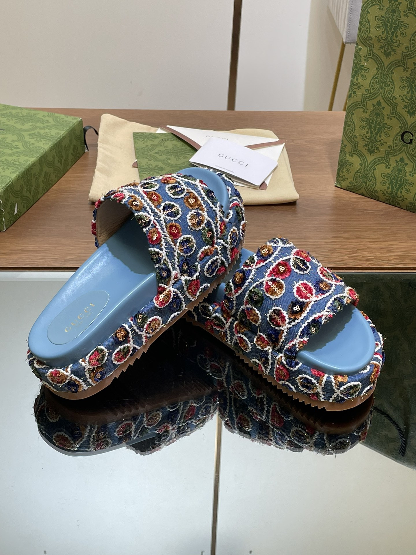 UA GUCCI PLATFORM SLIDE