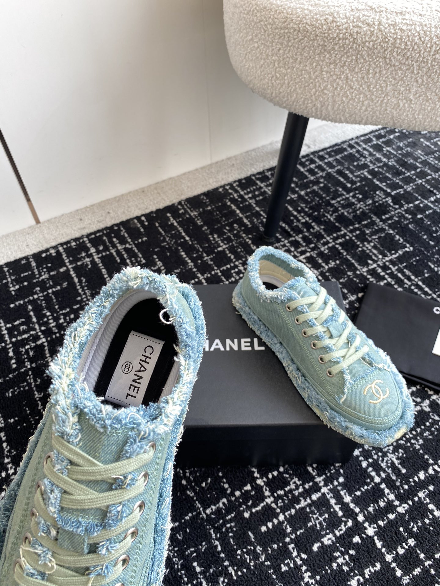 UA CHANEL SNEAKER