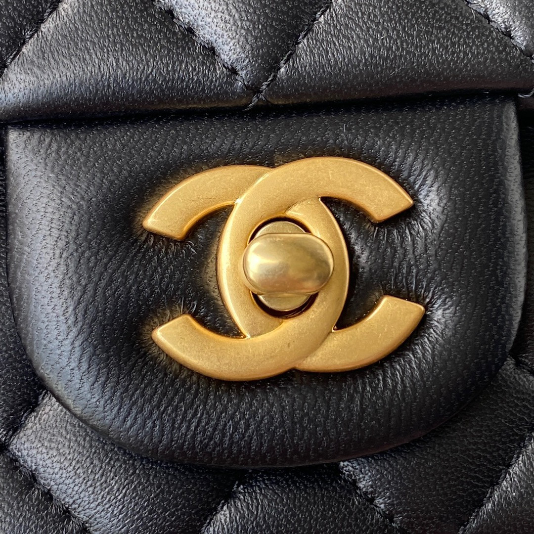 CHANEL  Mini CF handle 20x12x6cm