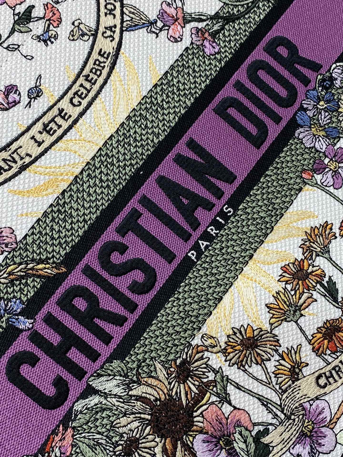 Medium Dior Book Tote  Ecru Multicolor Dior 4 Saisons Été Soleil Embroidery 36 x 27.5 x 16.5 cm