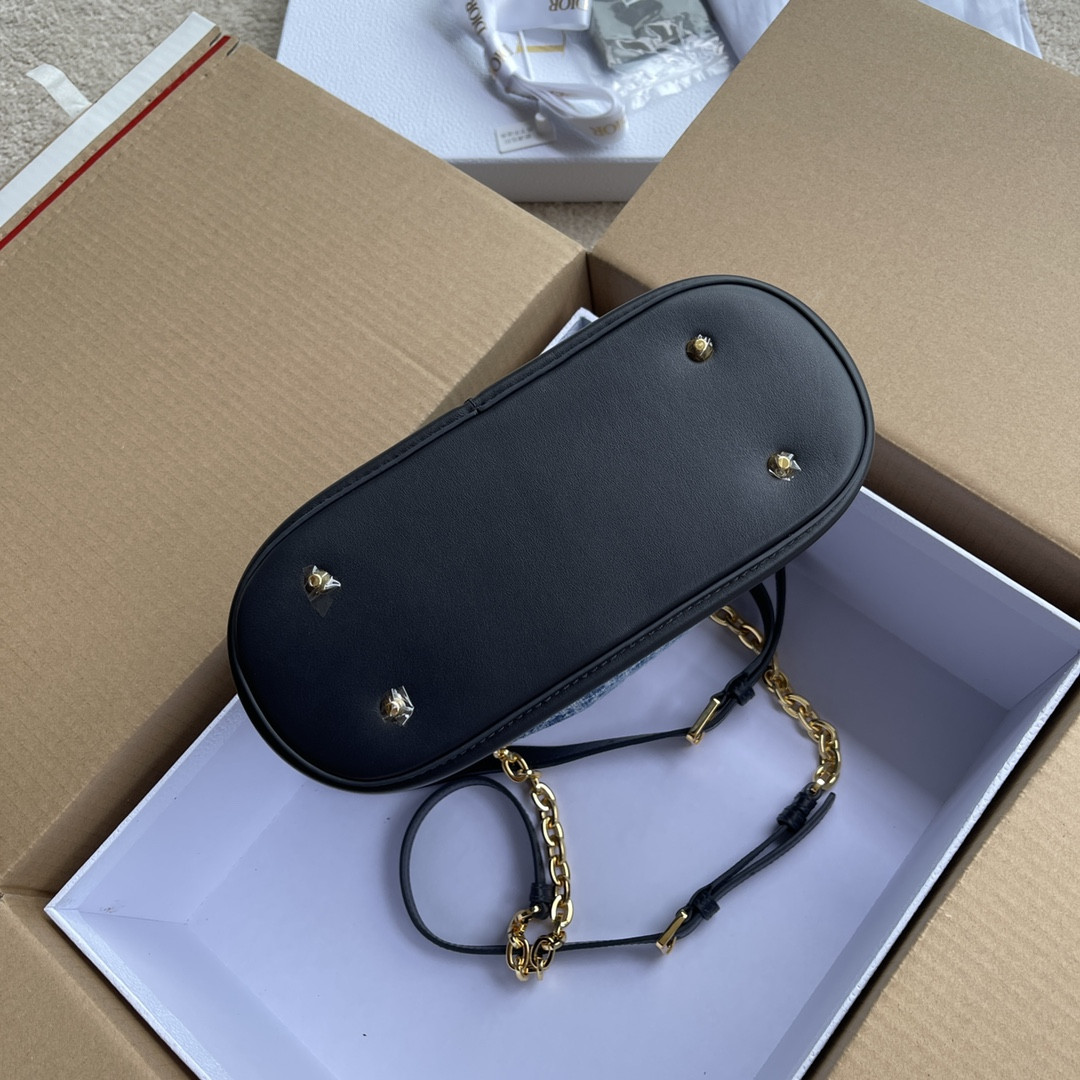 Dior Amber 30Montaigne 24.5×25×11cm