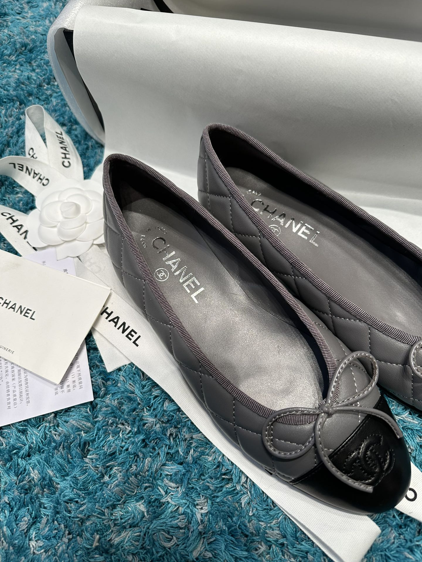 UA CHANEL BALLET FLATS