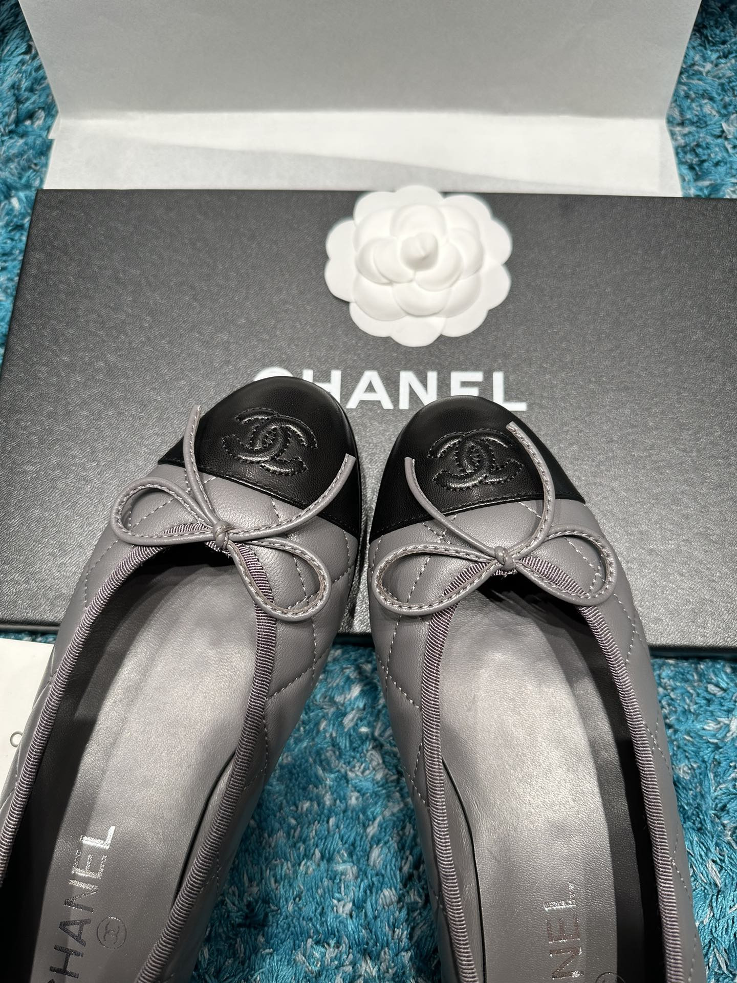 UA CHANEL BALLET FLATS