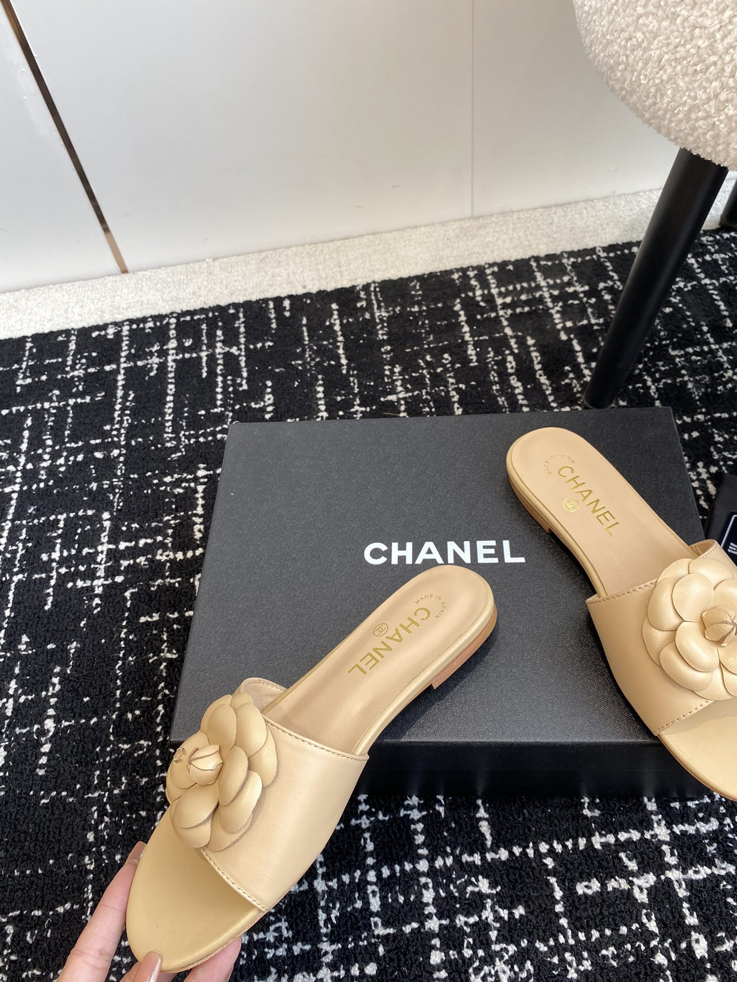 UA CHANEL MULES