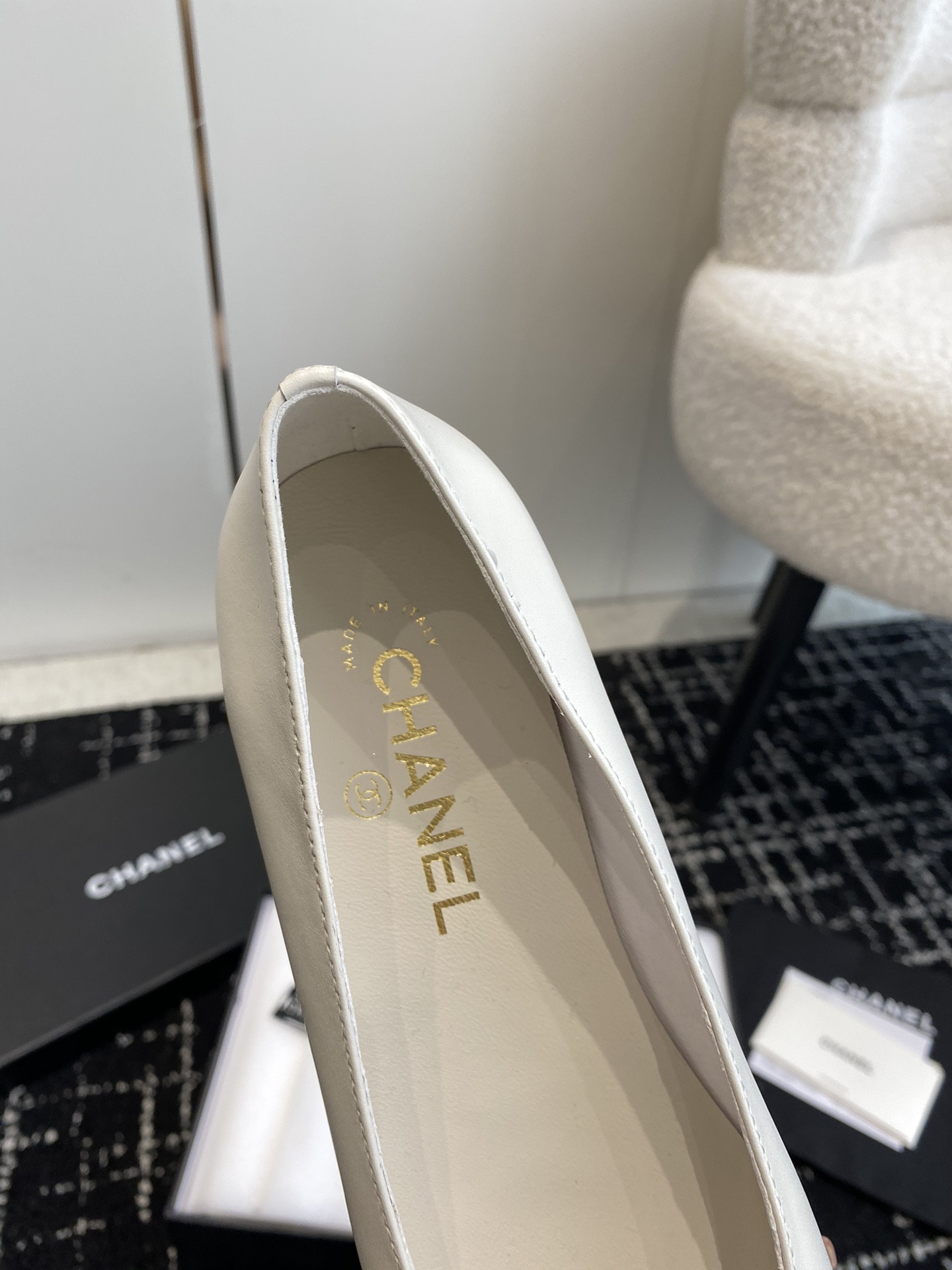 UA CHANEL BALLET FLATS