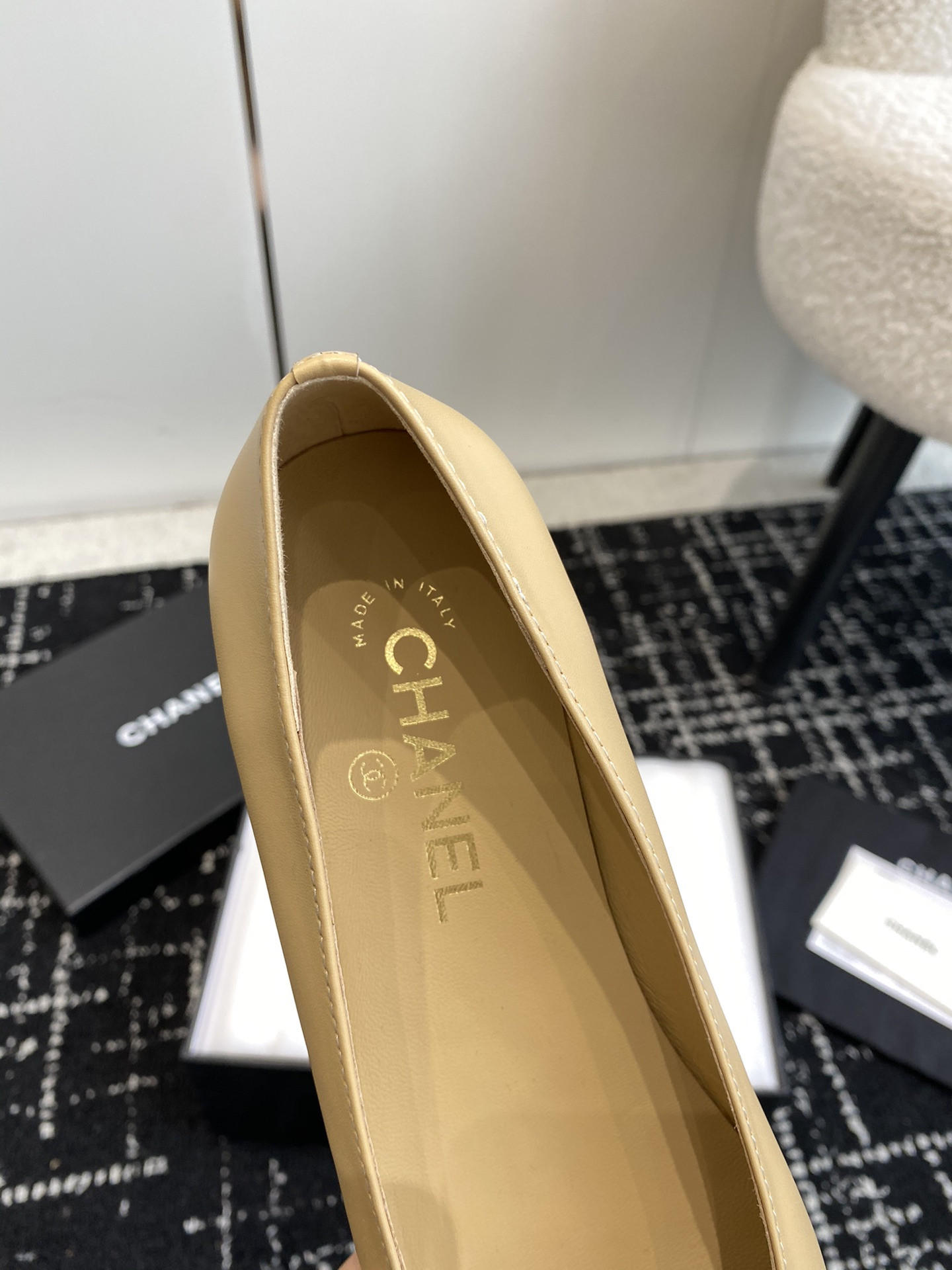UA CHANEL BALLET FLATS