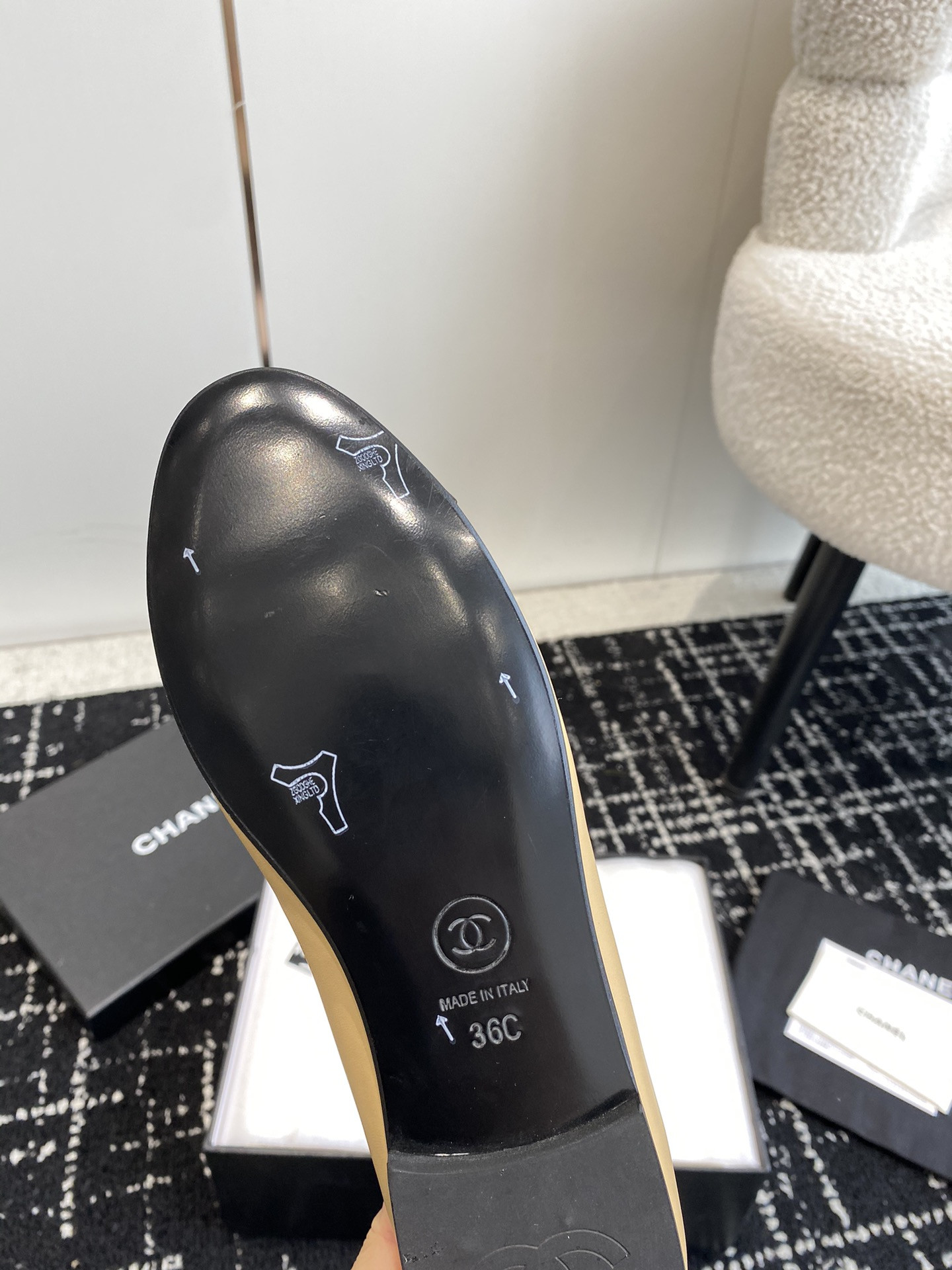 UA CHANEL BALLET FLATS