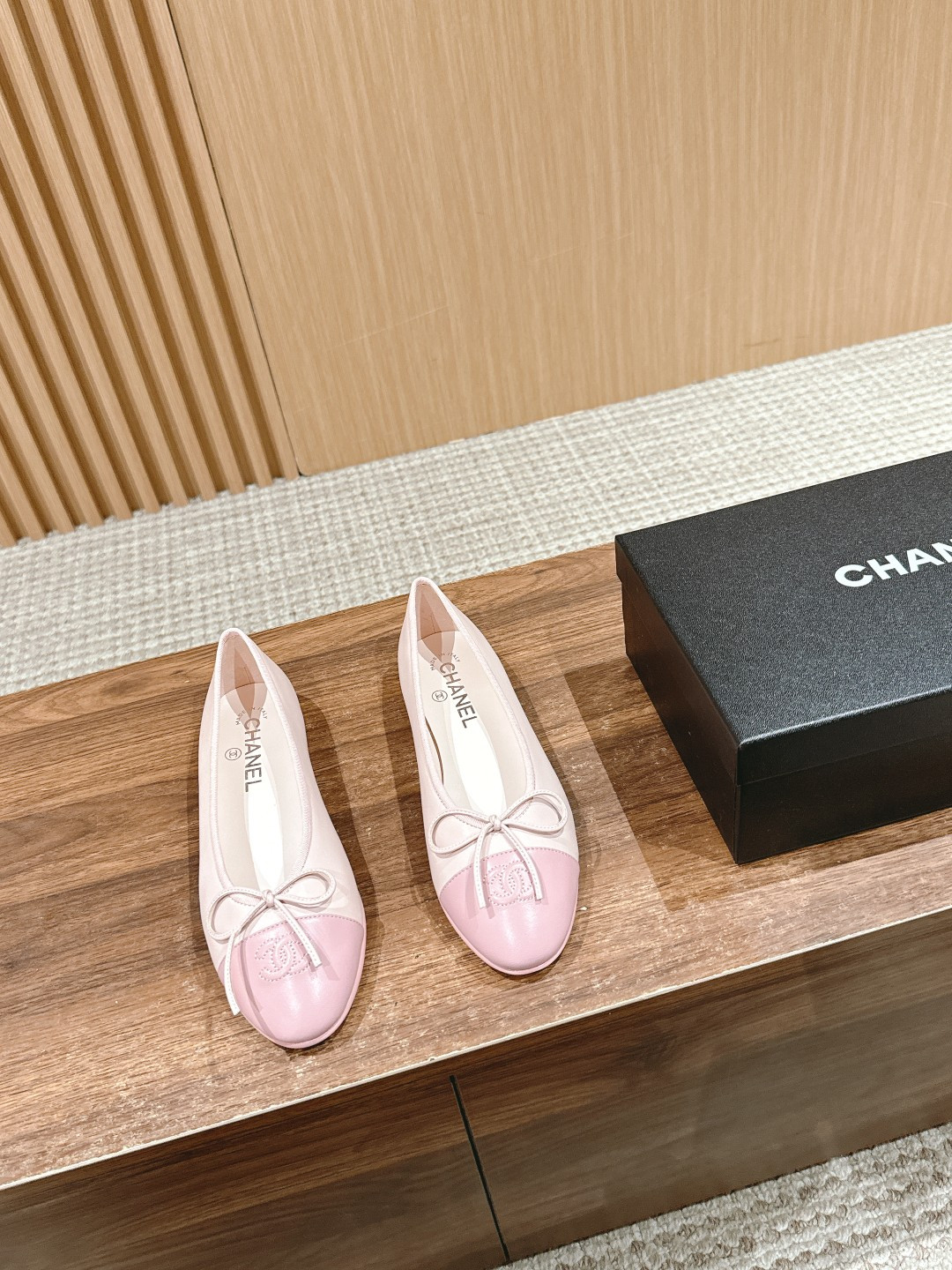 UA CHANEL BALLET FLATS