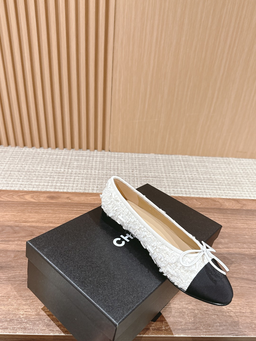 UA CHANEL BALLET FLATS