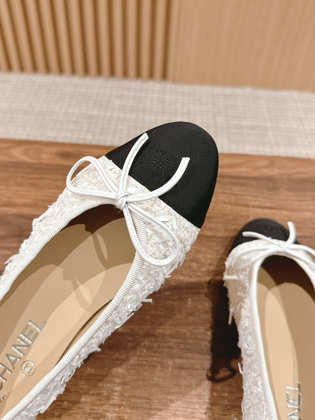 UA CHANEL BALLET FLATS