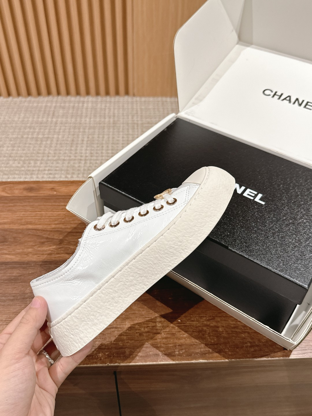 UA CHANEL SNEAKER