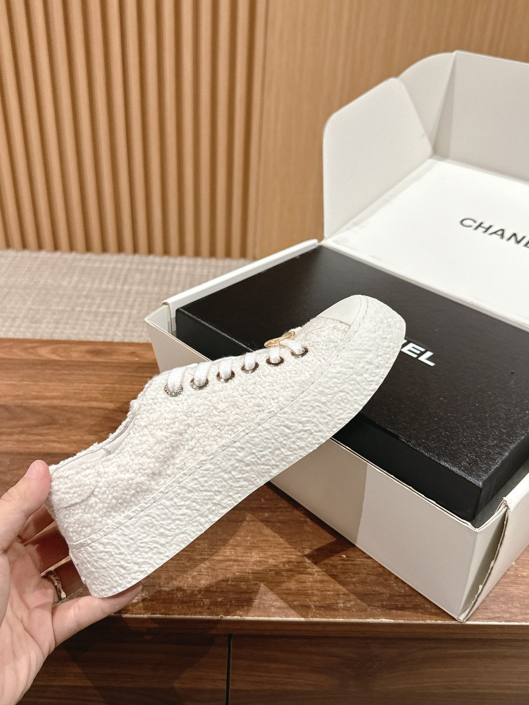 UA CHANEL SNEAKER