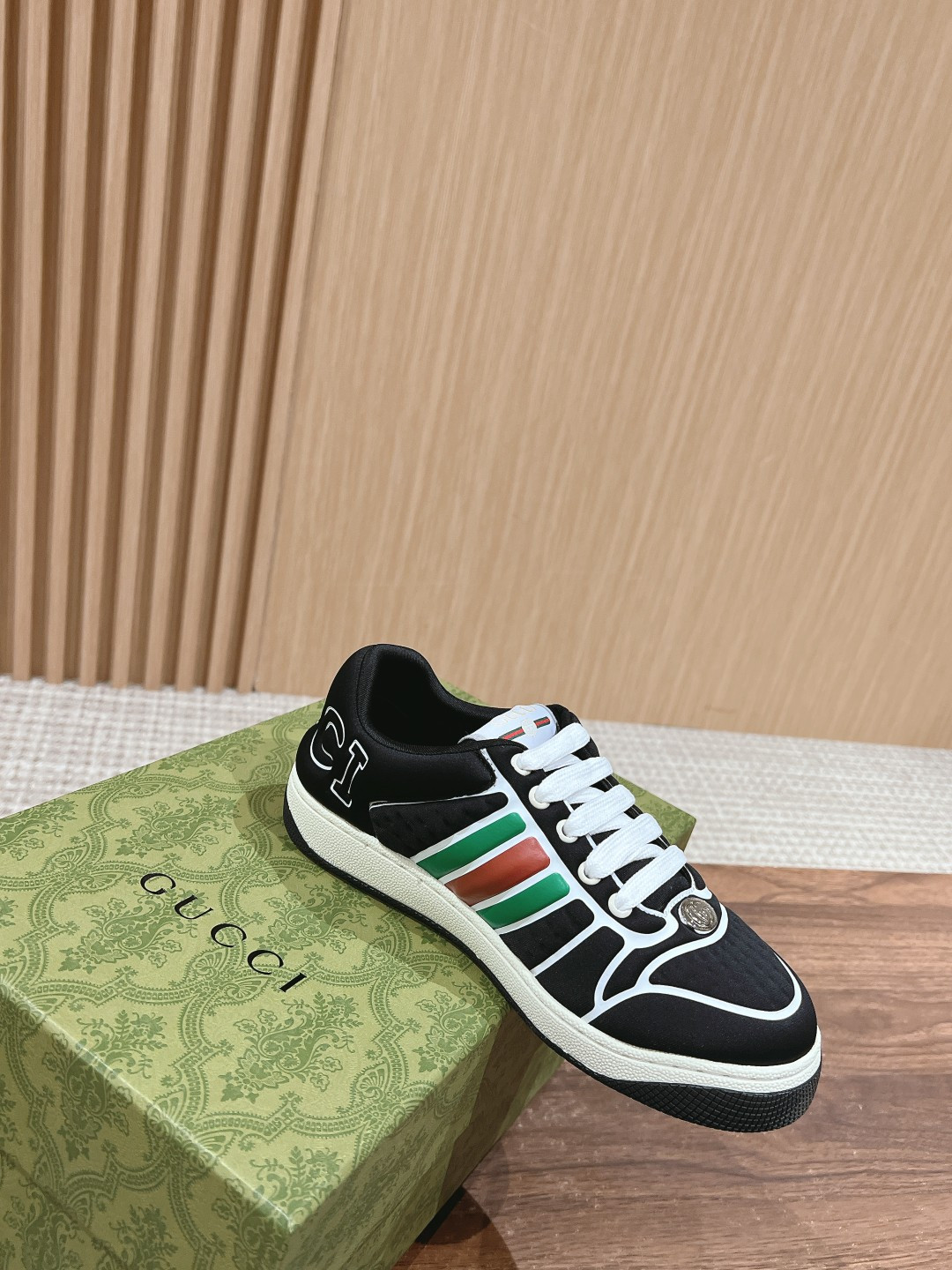 UA GUCCI SCREENER SNEAKER WITH WEB