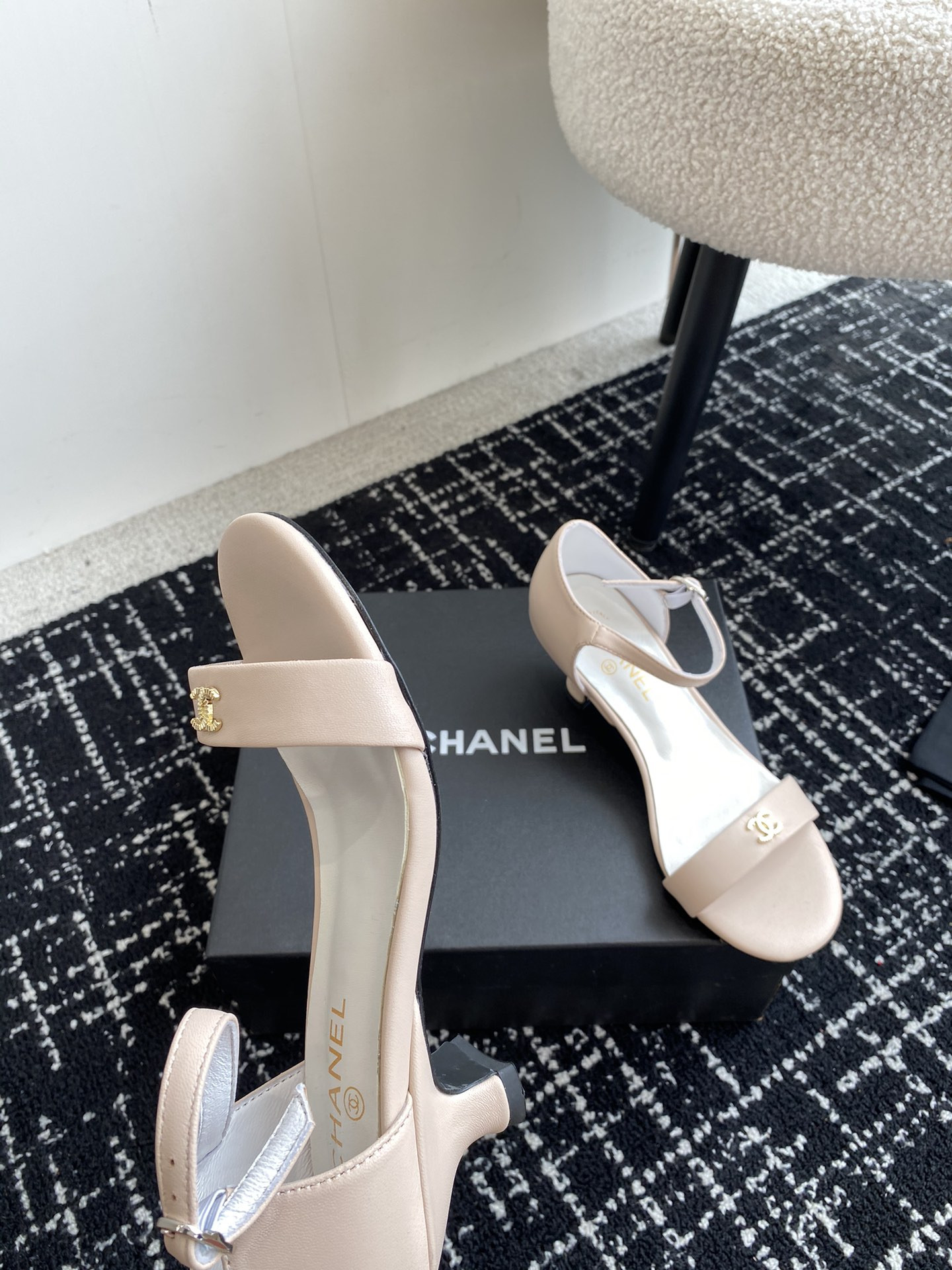 UA CHANEL SANDALS