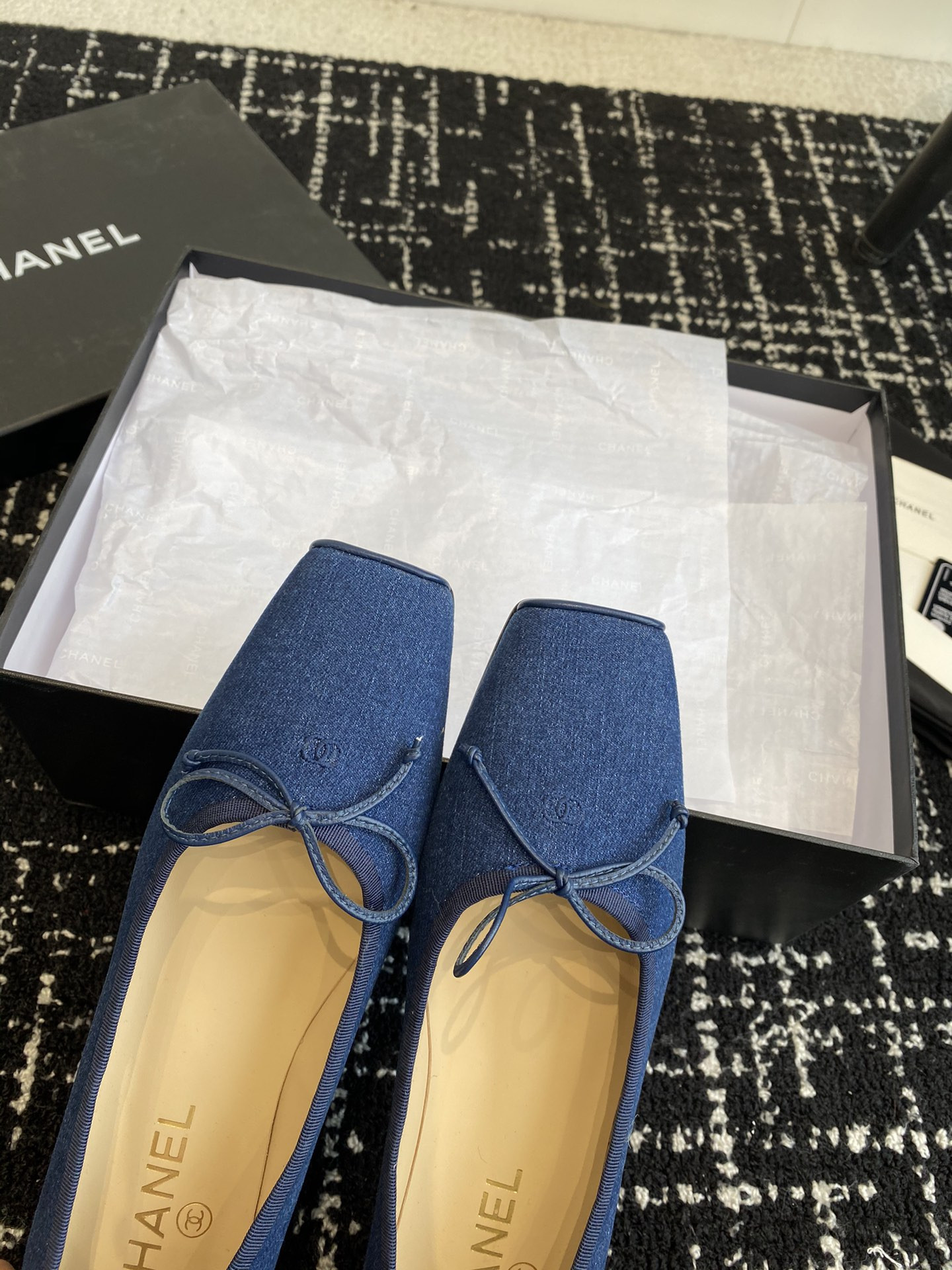 UA CHANEL VINTAGE BALLET FLATS