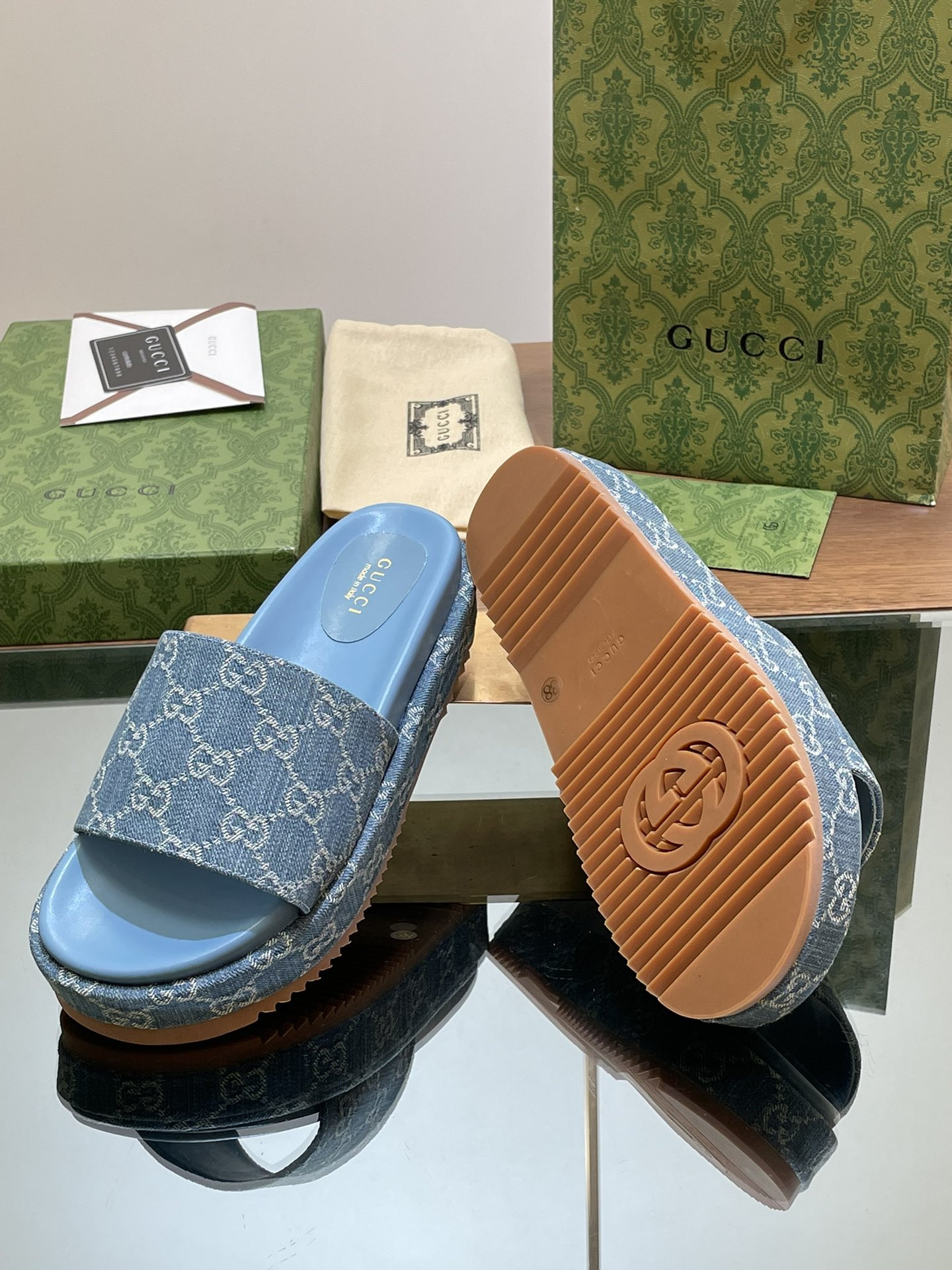 UA GUCCI WOMEN