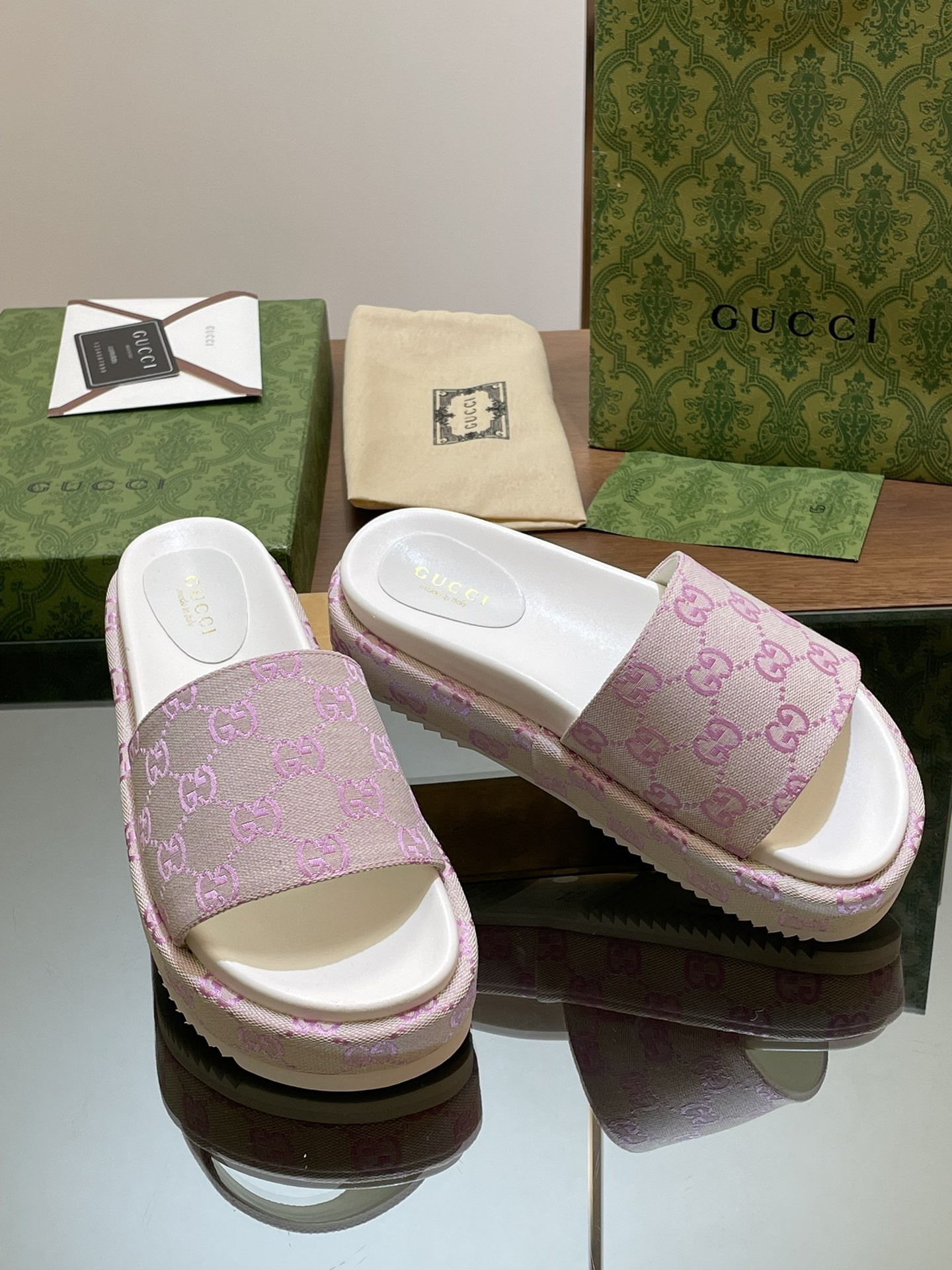 UA GUCCI WOMEN