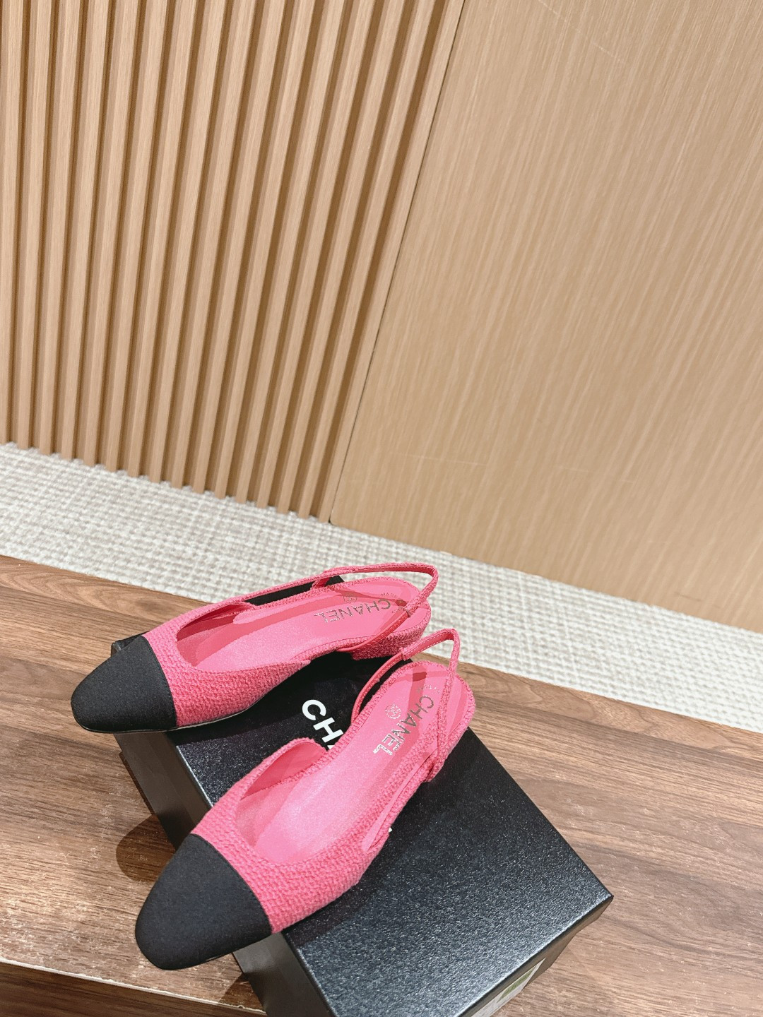 UA CHANEL SLINGBACKS FLAT