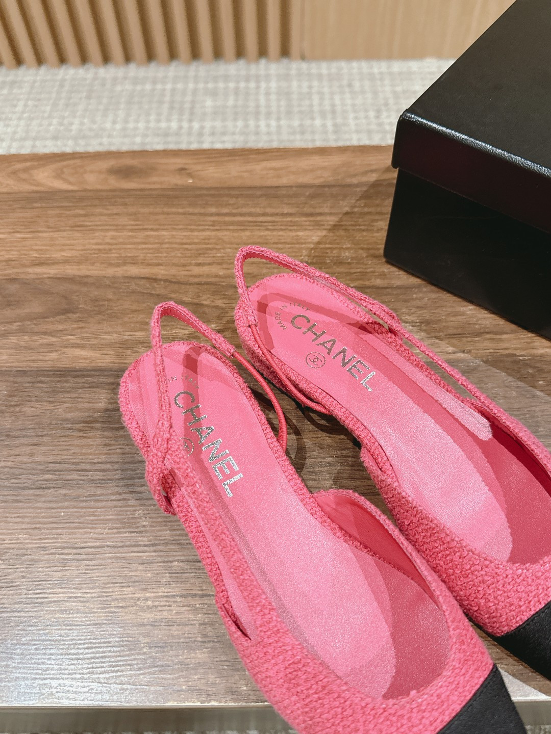 UA CHANEL SLINGBACKS FLAT