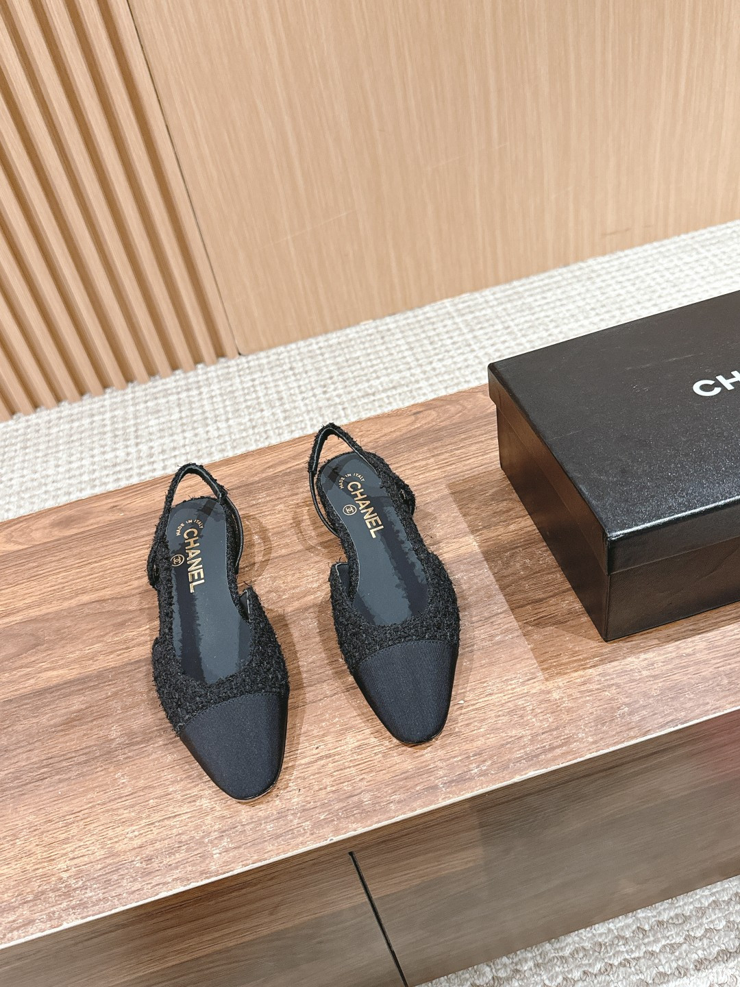 UA CHANEL SLINGBACKS FLAT