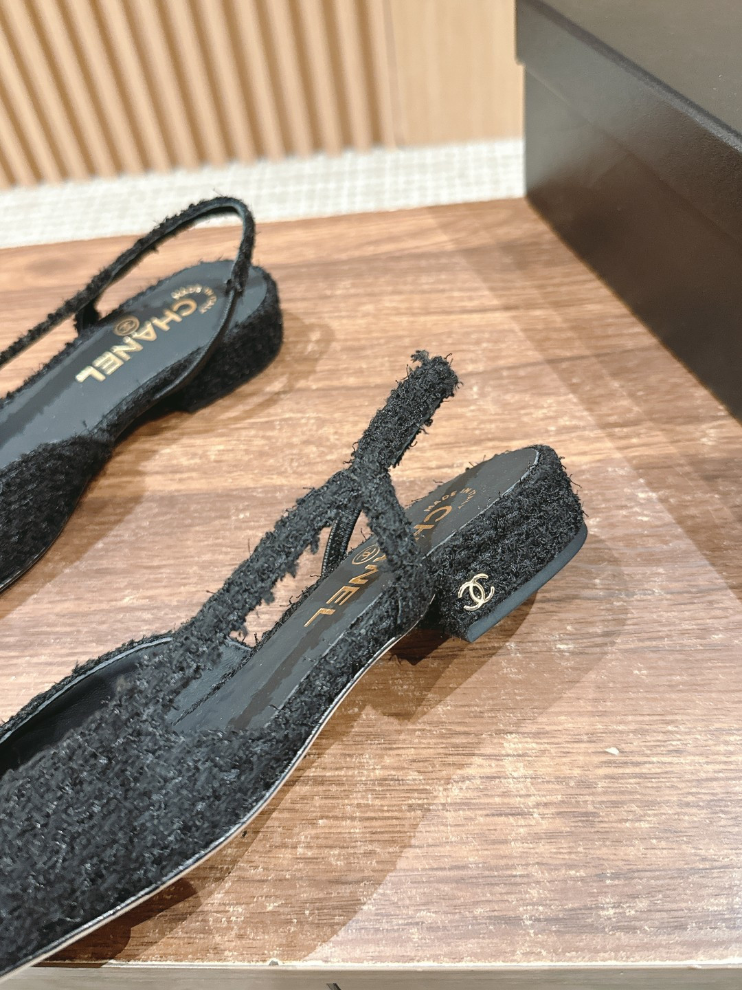 UA CHANEL SLINGBACKS FLAT