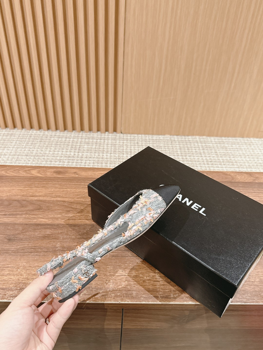 UA CHANEL SLINGBACKS FLAT