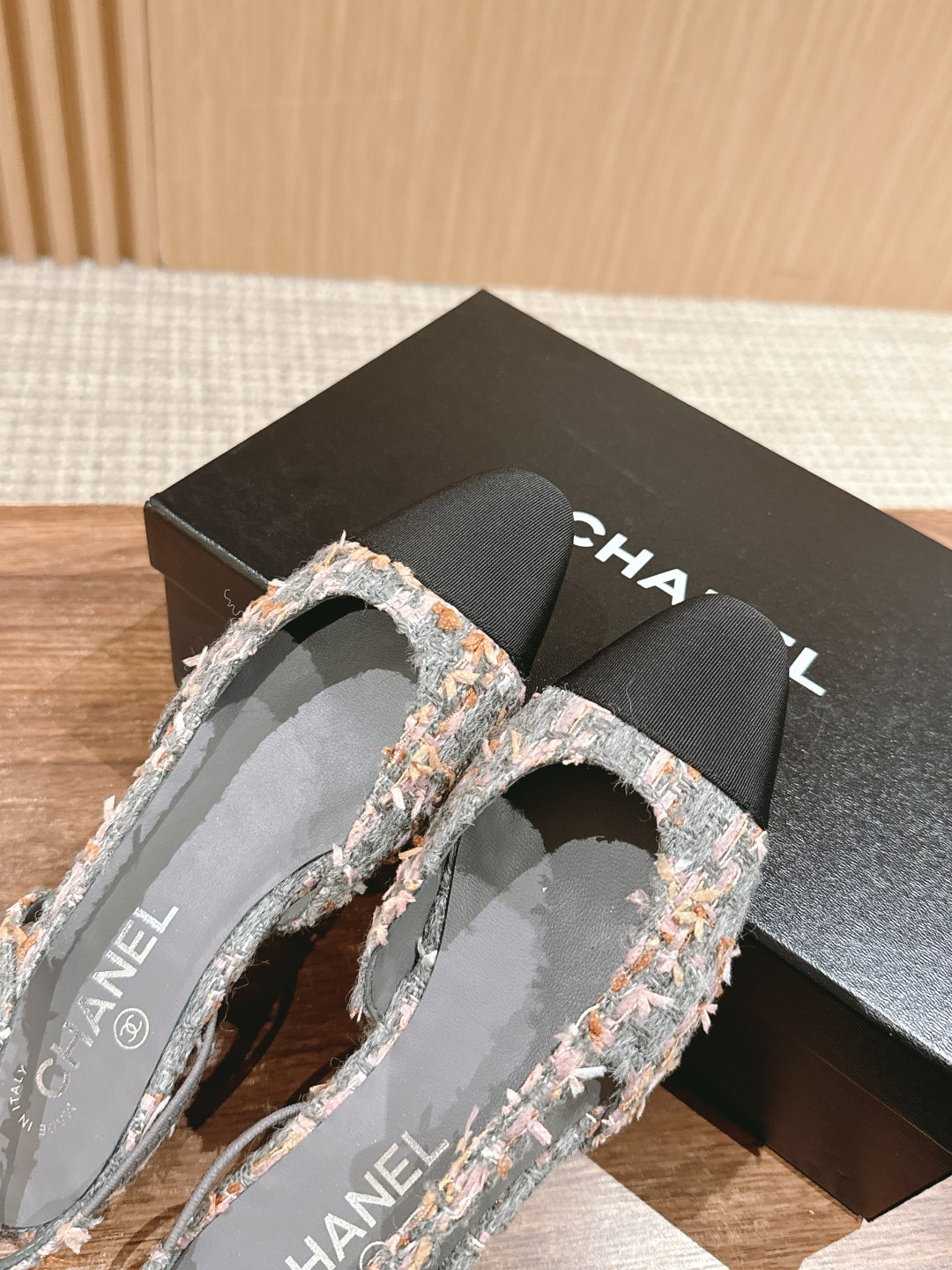 UA CHANEL SLINGBACKS FLAT