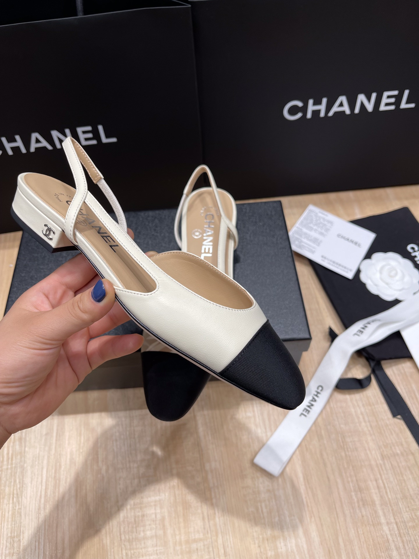 UA CHANEL SLINGBACKS FLAT