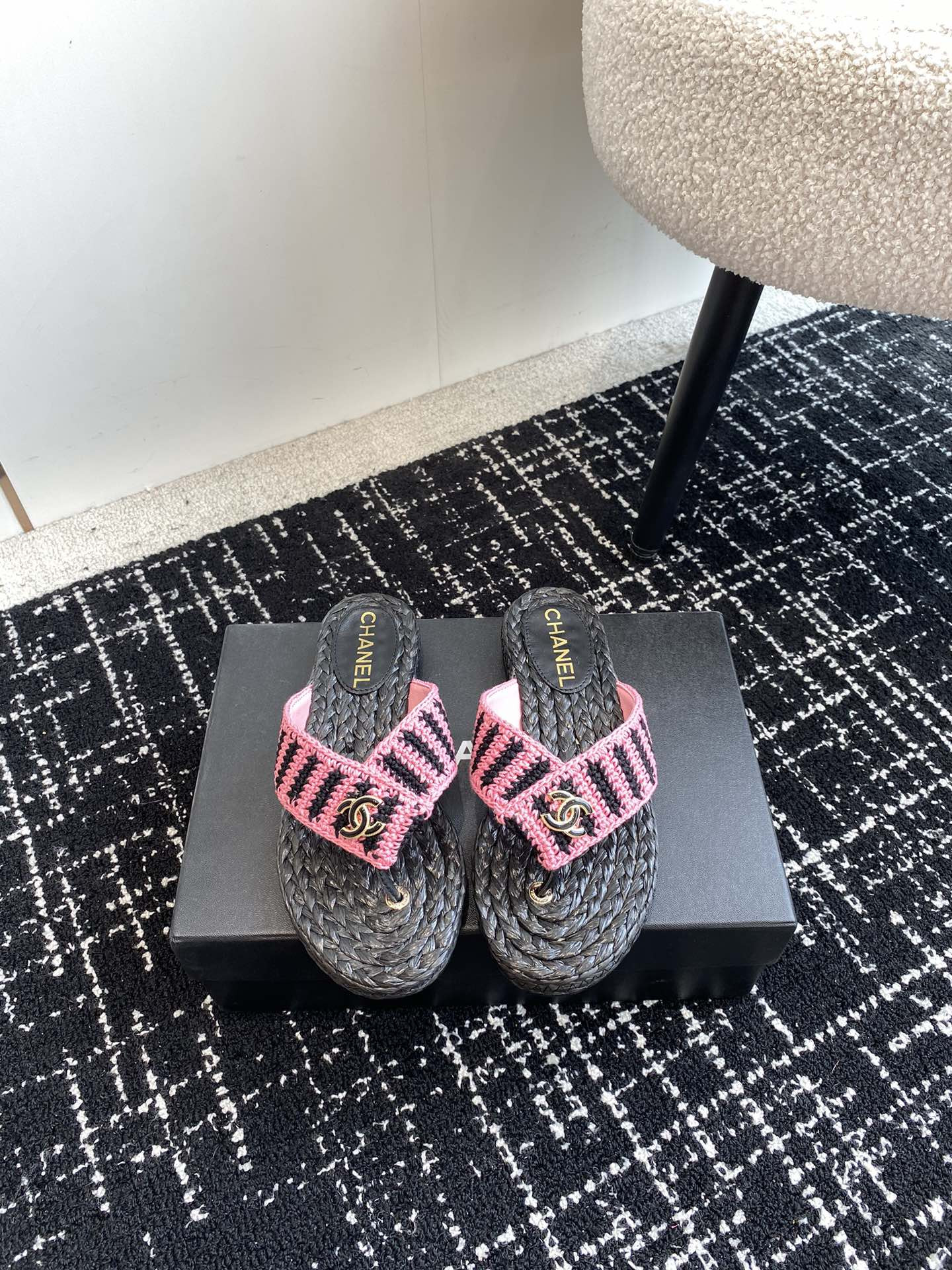 UA CHANEL THONGS SLIDES