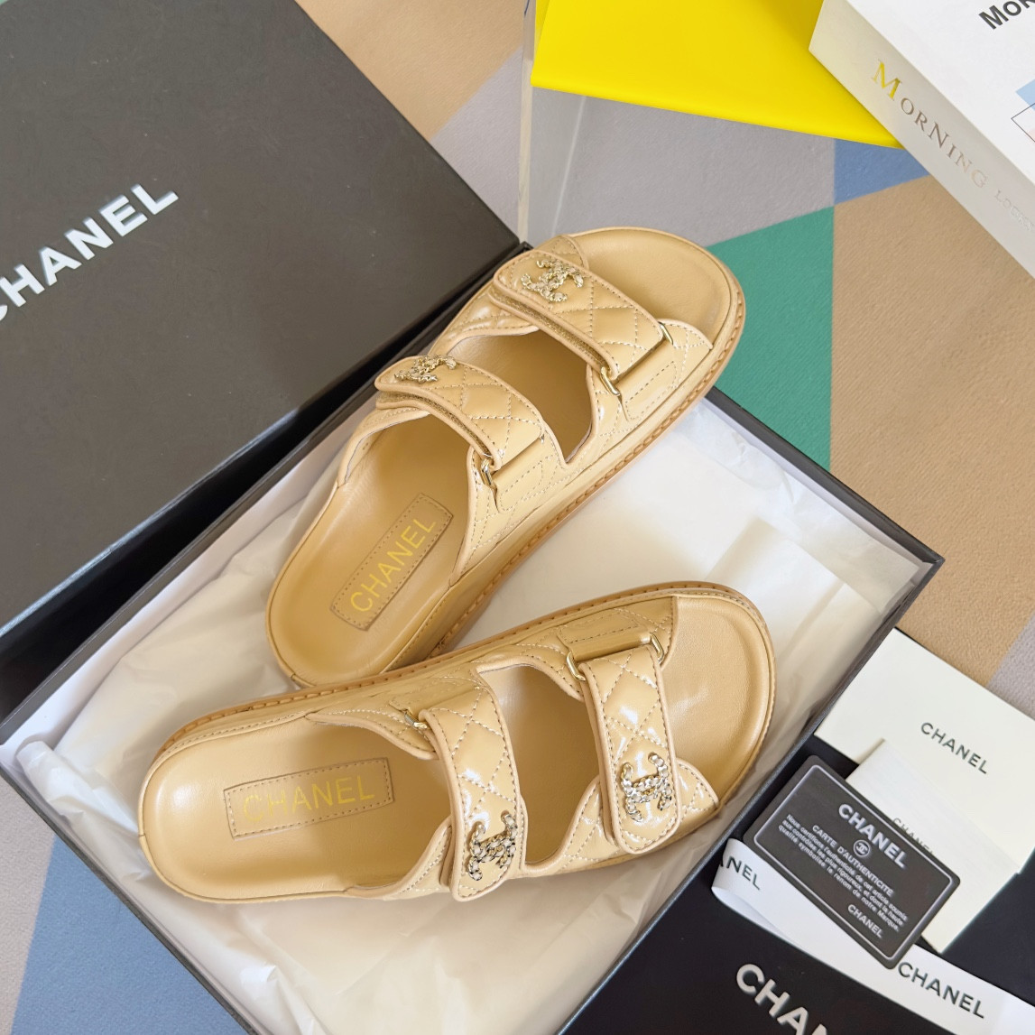 UA CHANEL SLIDES