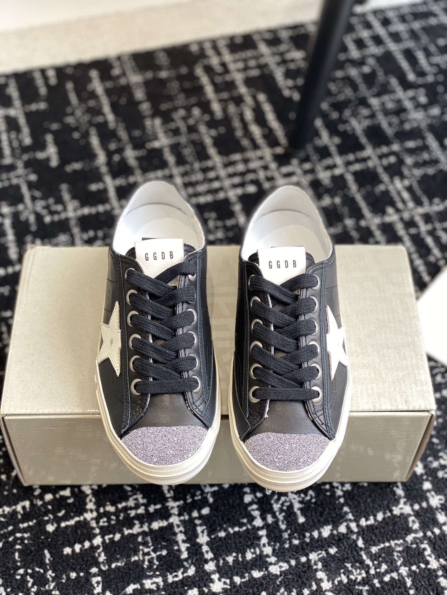 UA Golden Goose V-STAR Sneaker