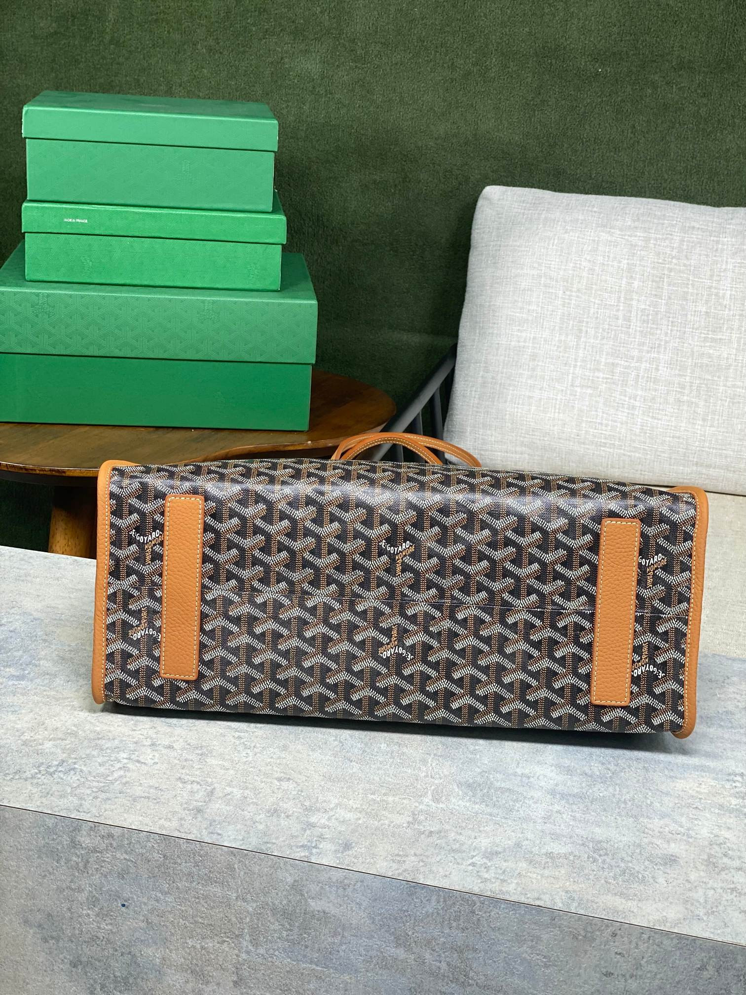 Goyard Chic du Chien 41x30x16.5cm