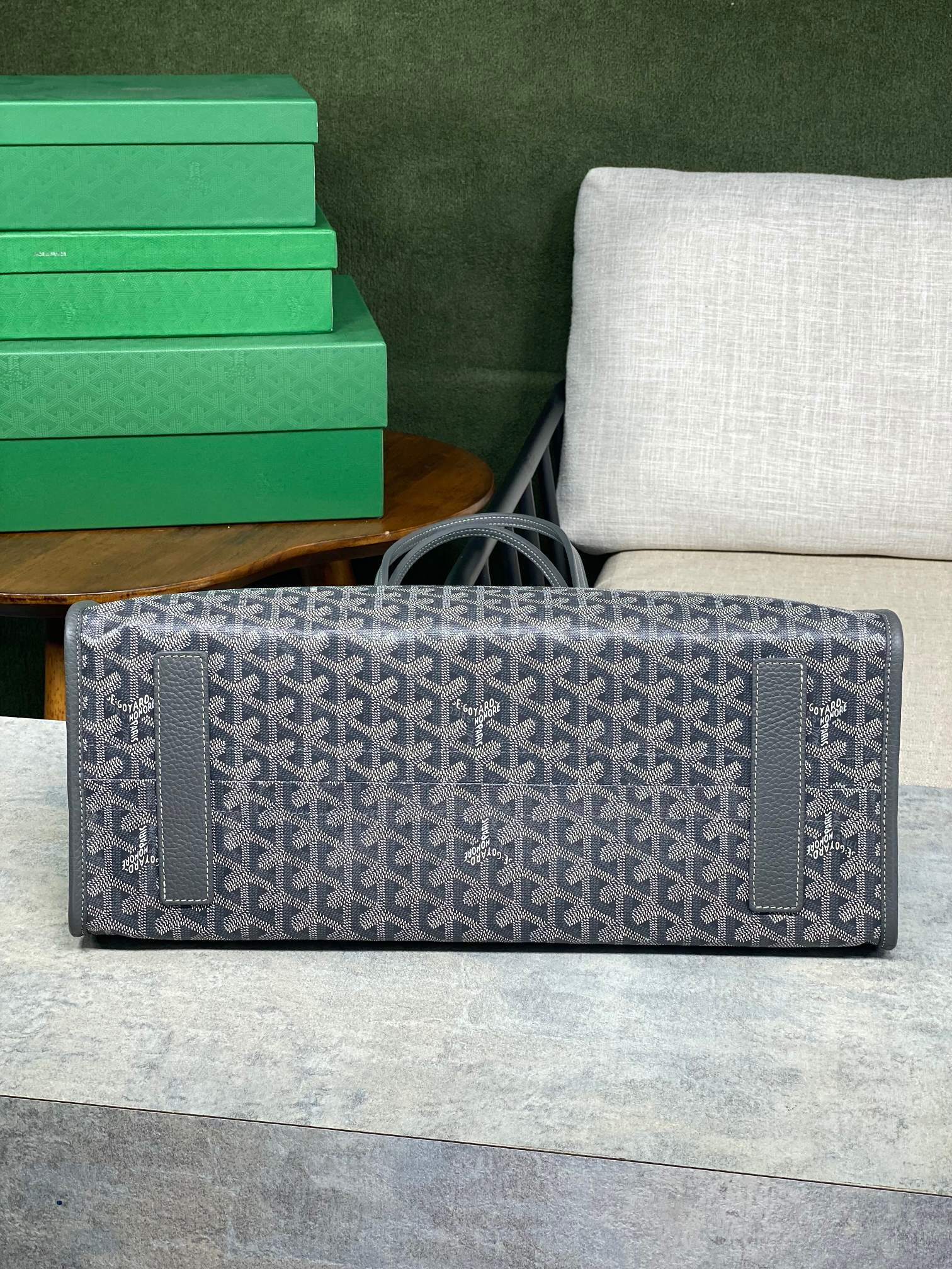 Goyard Chic du Chien 41x30x16.5cm