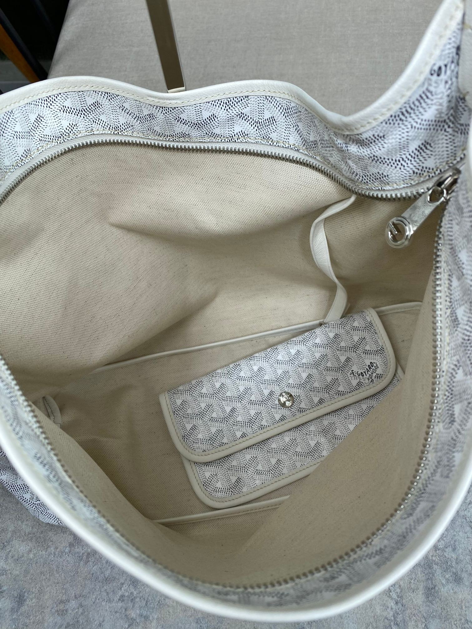 Goyard BOHEME HoBo 27 cm x 15 cm x 42 cm