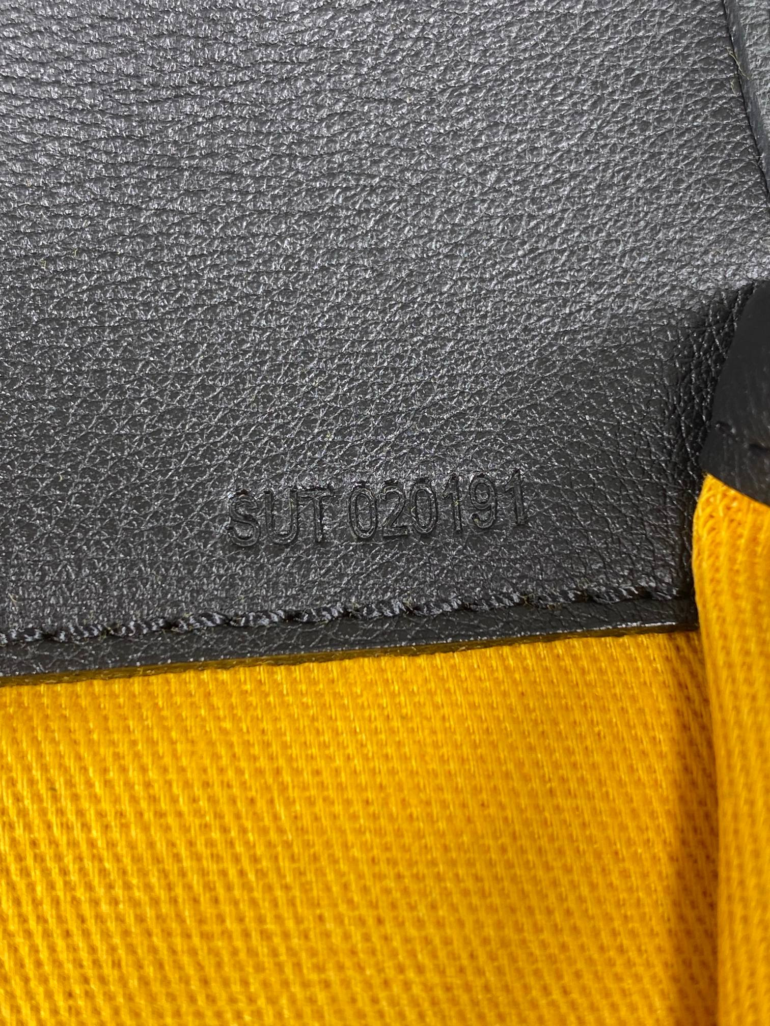 Goyard Saint Léger 37 cm x 15 cm x 34 cm