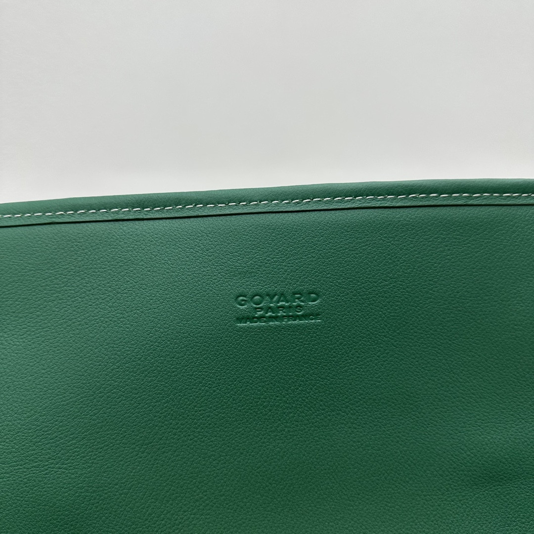Goyard Saint Léger 37 cm x 15 cm x 34 cm