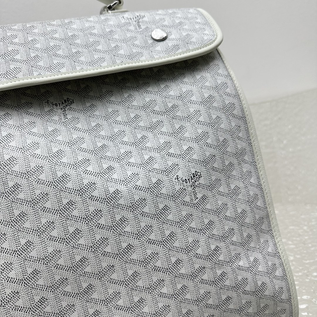 Goyard Saint Léger 37 cm x 15 cm x 34 cm