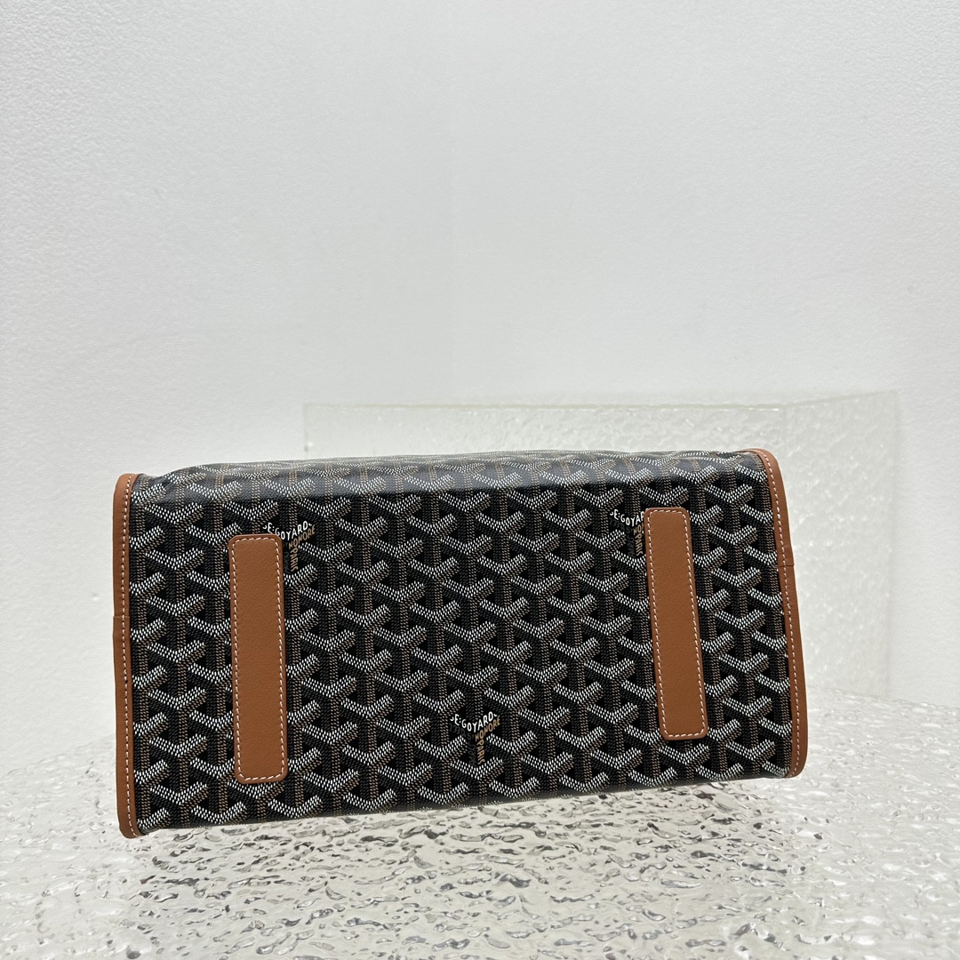 Goyard Saint Léger 37 cm x 15 cm x 34 cm